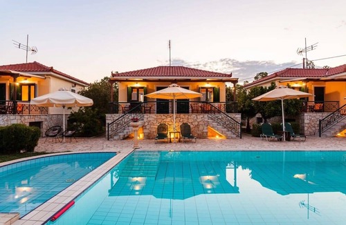 Paralio Astros House | Astros Moments of Magic - Dukes Pooside Home