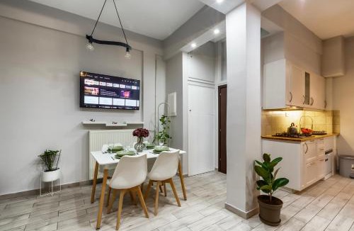 Petralona Apartment | Athenian Petralona Suite near Athens City centre