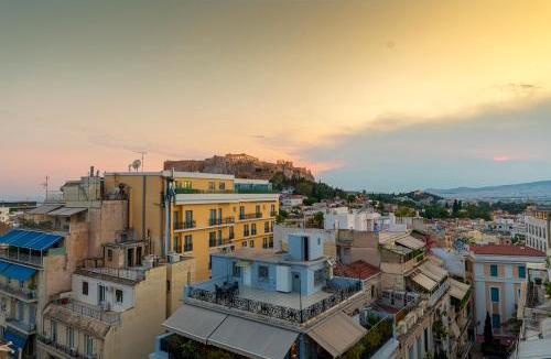 Plaka Apartment | Athens Acropolis House