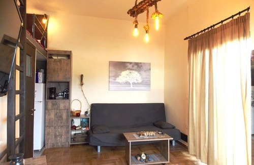 Omonia Apartment | Athens Be my guest!❤️️ enjoy the sun☀️next ro everything.