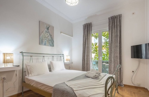 Ampelokipoi Apartment | Athens Bright Suite by CloudKeys