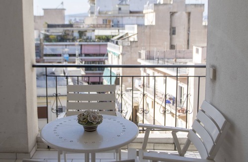 Petralona Apartment | Athens Deluxe Apartment near Acropolis