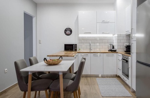Filopappou Apartment | Athens Hill Suite