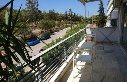 Kavouri Apartment | Athens Riviera Beach Retreat