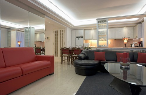 Kinosargous Apartment | Athens Urban Visions Art Apartment. Breath taking Views to Acropolis.