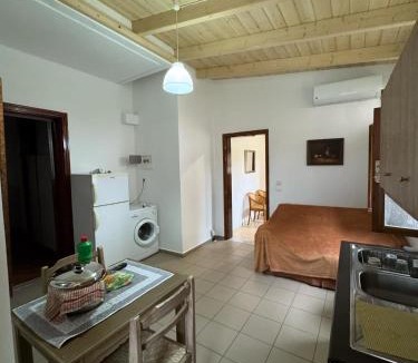 Atsipópoulon House | Athina's Guesthouse