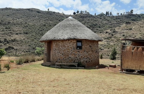 Maseru House | Authentic African thatched house