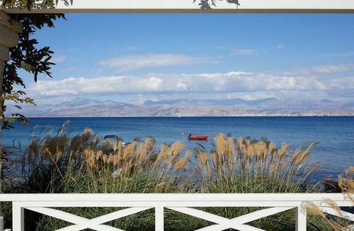Kassiopi Villa | Avlaki Beach House - Four Bedroom Villa, Sleeps 8