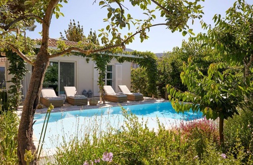 Kassiopi Villa | Avlaki Beach House - Four Bedroom Villa, Sleeps 8