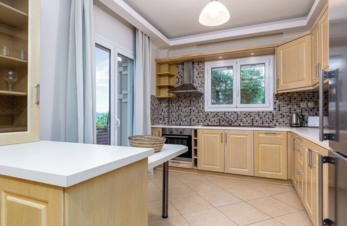 Potamos Apartment | Avra House Shared Pool By Filoxenia Villas