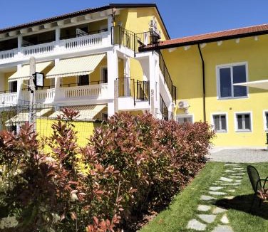 Palazzo Canavese Bed & Breakfast | B&B La Barbatella