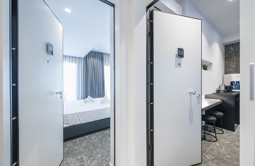 Attiki Apartment | B2: The "Asprogeraka" by SPACEERS