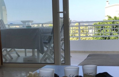 Agii Apostoli House | Barbara Apartment with Mountain view