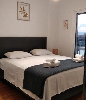 Korithion Apartment | Beach Retreat in town