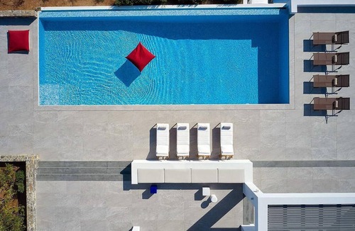Ammoudara Villa | Beachfront Art Villa with a heated pool