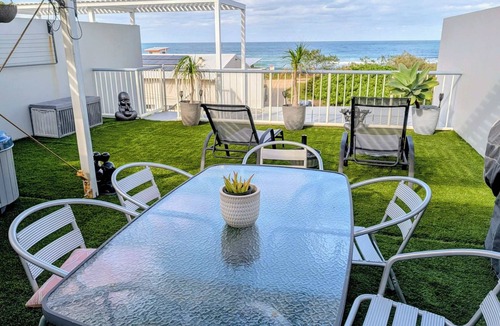 Marcoola Apartment | Beachfront, ocean views, private rooftop terrace with spa, pool, walk to beach