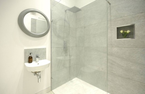 East Horrington House | Beautiful old cottage sleeps 6 near Bath