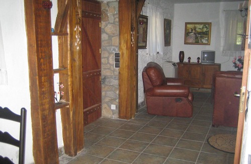 Milina House | Beautiful stone house villa in Milina, quiet location, close to the seafront!