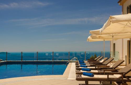 Manganos Hotel | Belle View Hotel - Sea View & Sunset