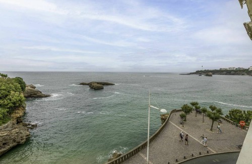 Biarritz City Centre Apartment | Bellevue Plage 165.3