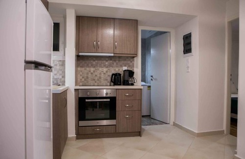 Ampelokipoi Apartment | Best House, Kolchidos, Ampelokipoi Metro, Athens