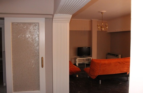Attiki House | Big and bright apartment in the heart of Athens