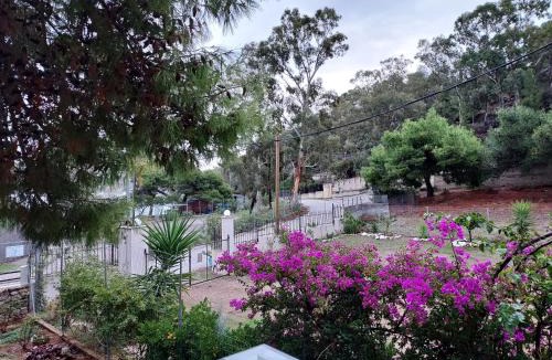 Loutraki-Agioi Theodoroi House | Blue Lagoon