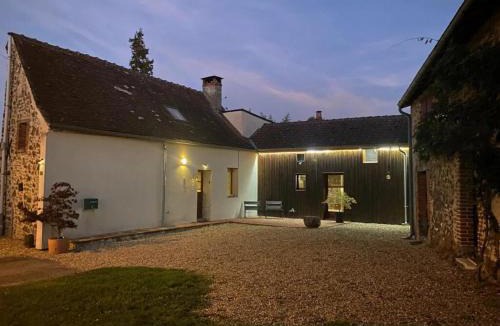 Magnac-Laval Bed & Breakfast | Bluedothotels location France