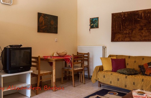 Ano Korakiana Apartment | Bourikos House Corfu