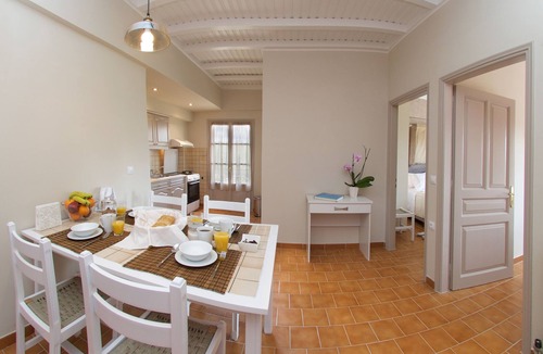 Antipata Apartment | Boutique Apartment, Magnolia No2