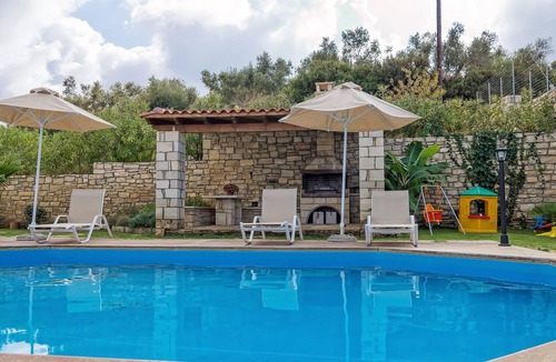 Adele Villa | BREATHTAKING VIEW HOME NEAR BEACH- WITH WII-FI AND PRIVATE POOL