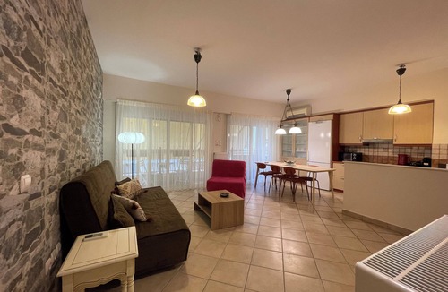 Ampelokipoi Apartment | Bright&Cozy 2-Bedroom Flat in Central Athens|Walk to Metro|Quiet&Fully Equipped