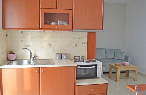 Rethymno Apartment | Budget apt,3 guests,Town center,No car needed,Next to taverns,bars,amenities 22