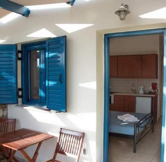 Agia Pelagia Hotel | Camarela Studios