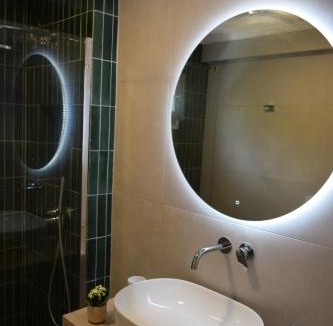 Sithonia House | Captain's Home