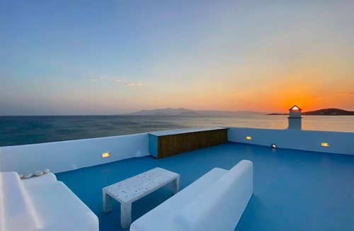 Naxos House | Casa Del Mare - Unique Beachfront Cycladic Villa @ Agios Prokopios