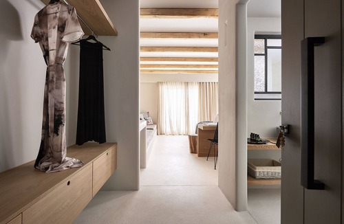 Milos Hotel | Cave Suites