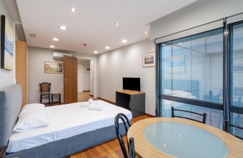 Mets Apartment | Central & Cozy Apartment In Athens 2B