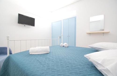 Ialyssos Apartment | CHAMBRE BLANCHE
