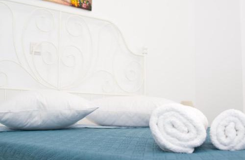 Ialyssos Apartment | CHAMBRE BLANCHE