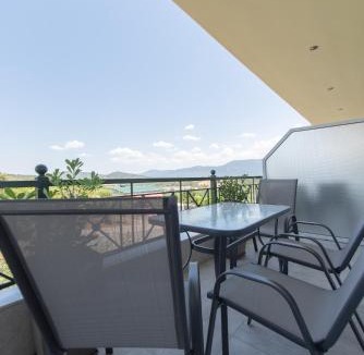 Oropos Apartment | Chamomile Apartment - Hellenic Apartments Avlona
