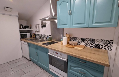 Aunac-sur-Charente Cottage | Charming Charente Home: Heated Pool, Private Garden, and Modern Amenities