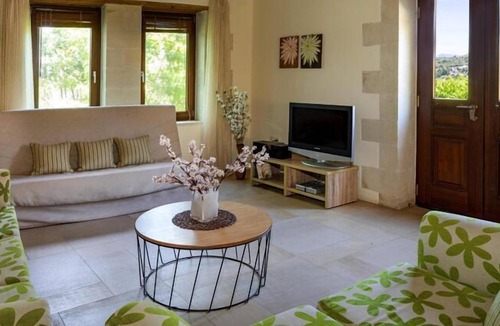 Maheri House | charming holiday home in Maheri