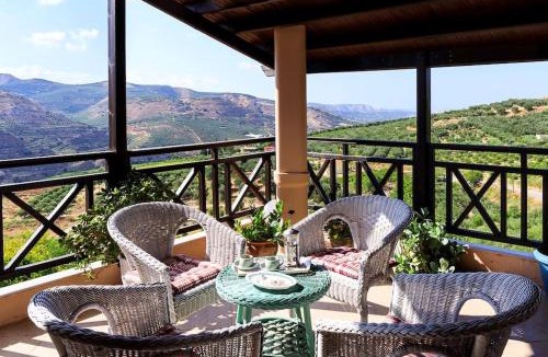 Archanes Villa | Charming Villa Maria