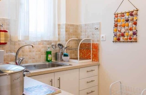Ampelokipoi Apartment | Charmy Petit 1 Bedroom Flat in Athens