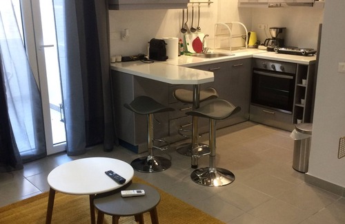 Mets Apartment | Check Point - Acropolis