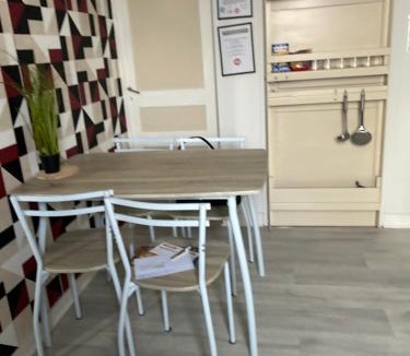 Saintes Apartment | Chez Elie