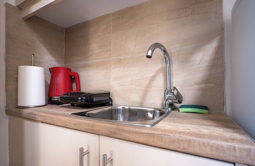 Plaka Apartment | City Center Studio for 2 by MPS