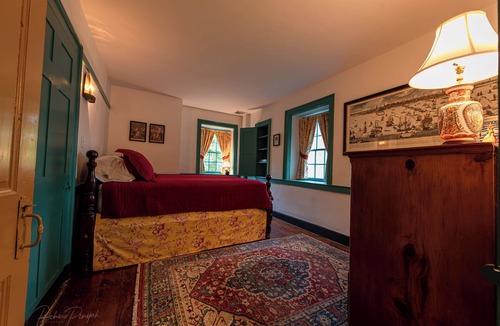 Finesville House | Colonial Charm in Historic Finesville, New Jersey