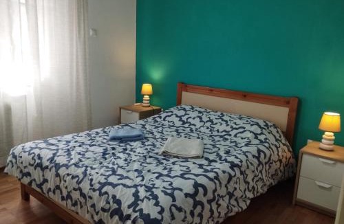 Kinosargous Apartment | Colorful apartment 5 minutes walk from Acropolis